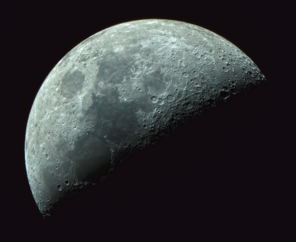 2025-06-02-2017_6-U-L-Moon.jpg