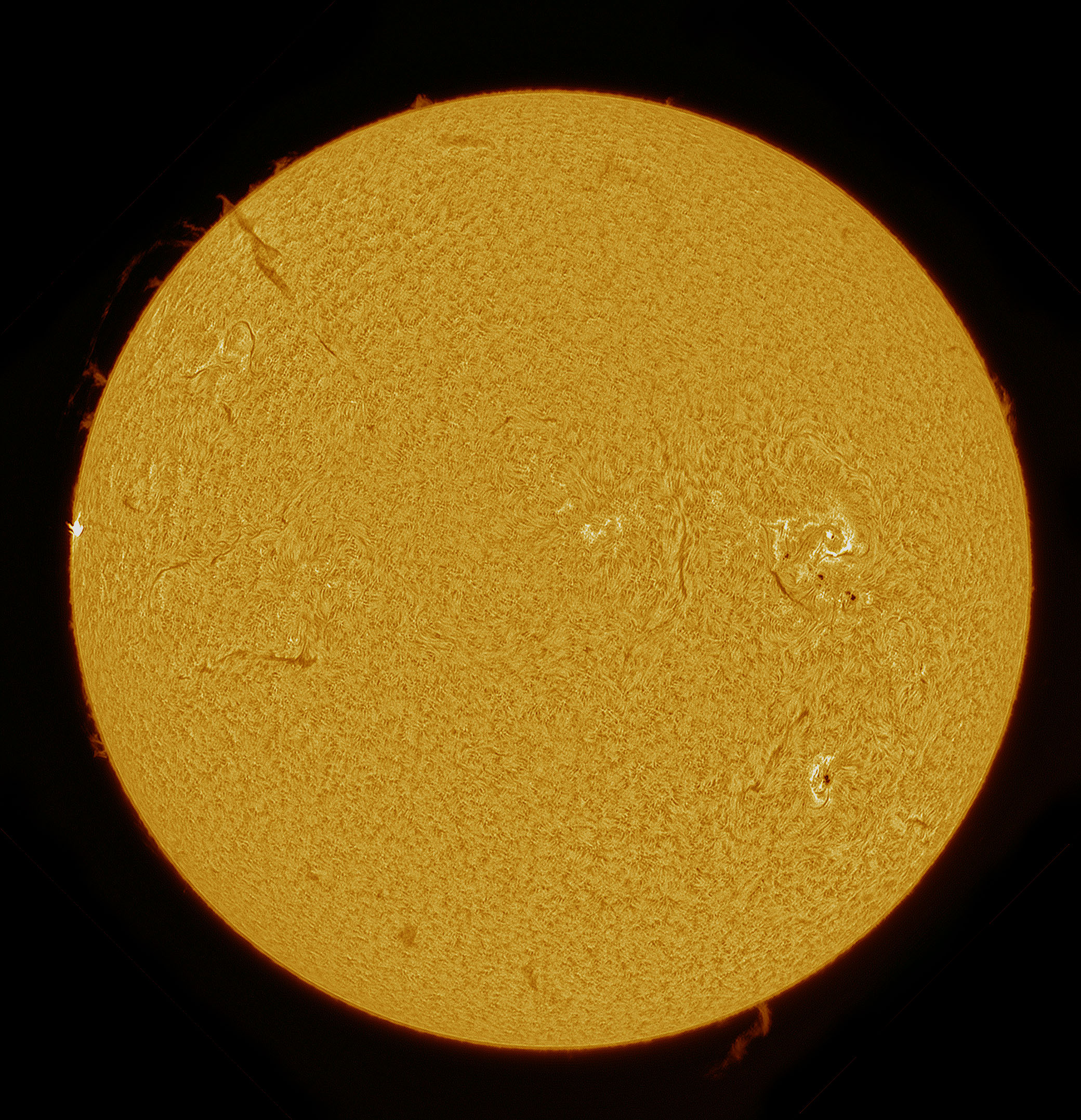 2025-06-03-1301_7-U-L-Sun_Halpha.jpg