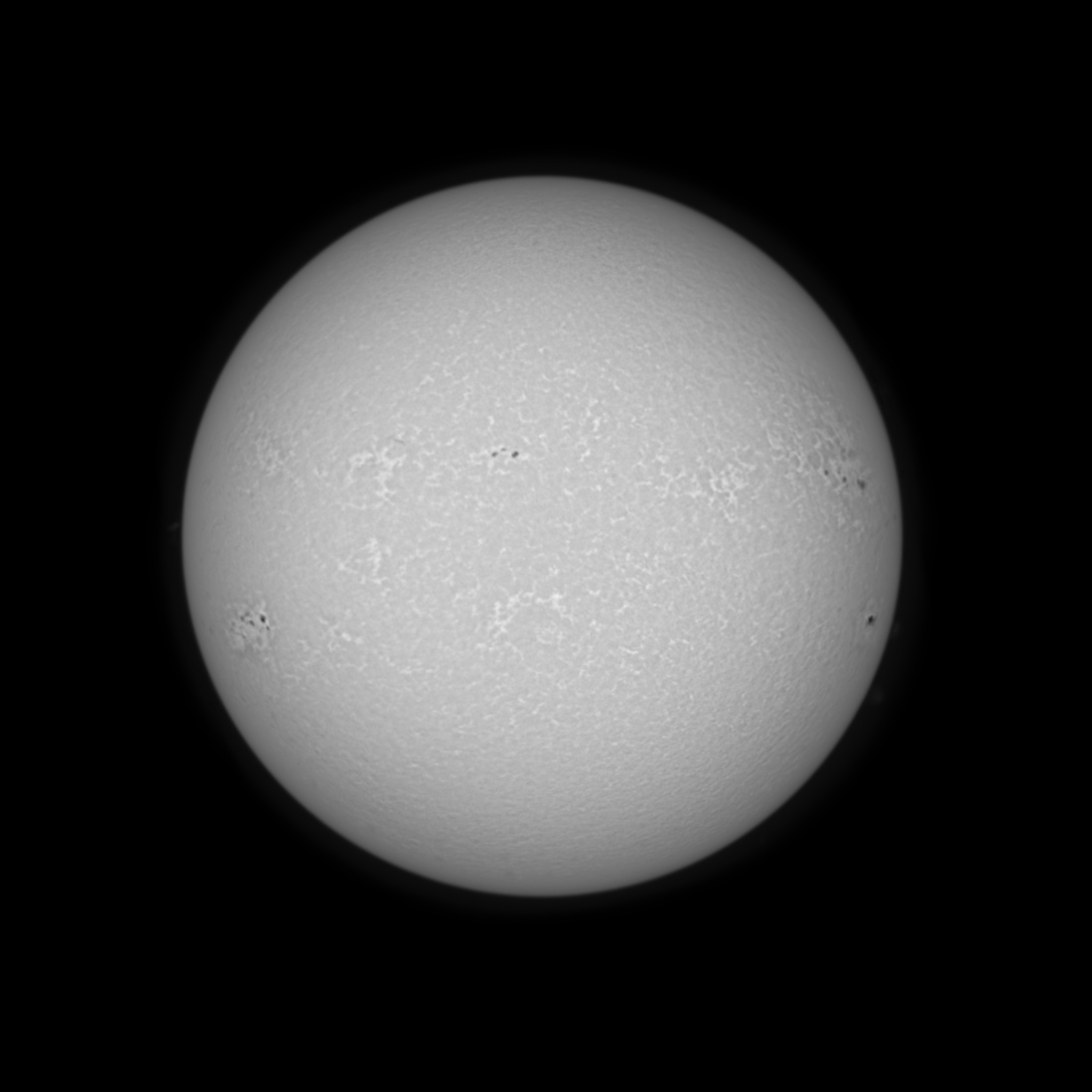 2025-06-05-0944_5-Sun-Na__ap897_pipp_lapl2_ap869_ps8_mono.jpg