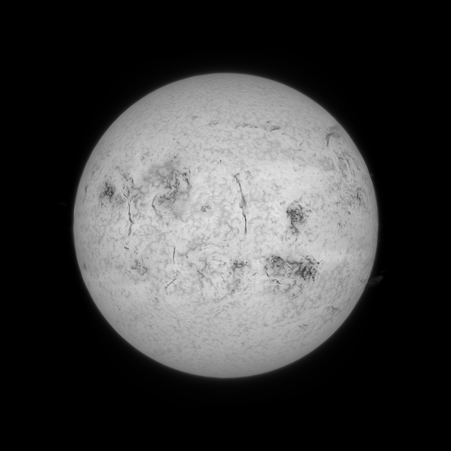2025-06-26-0735_6-Sun-NaHe_20250626_HeSomething3_pipp_lapl2_ap942_reg1_reg1_ps8_mono.jpg