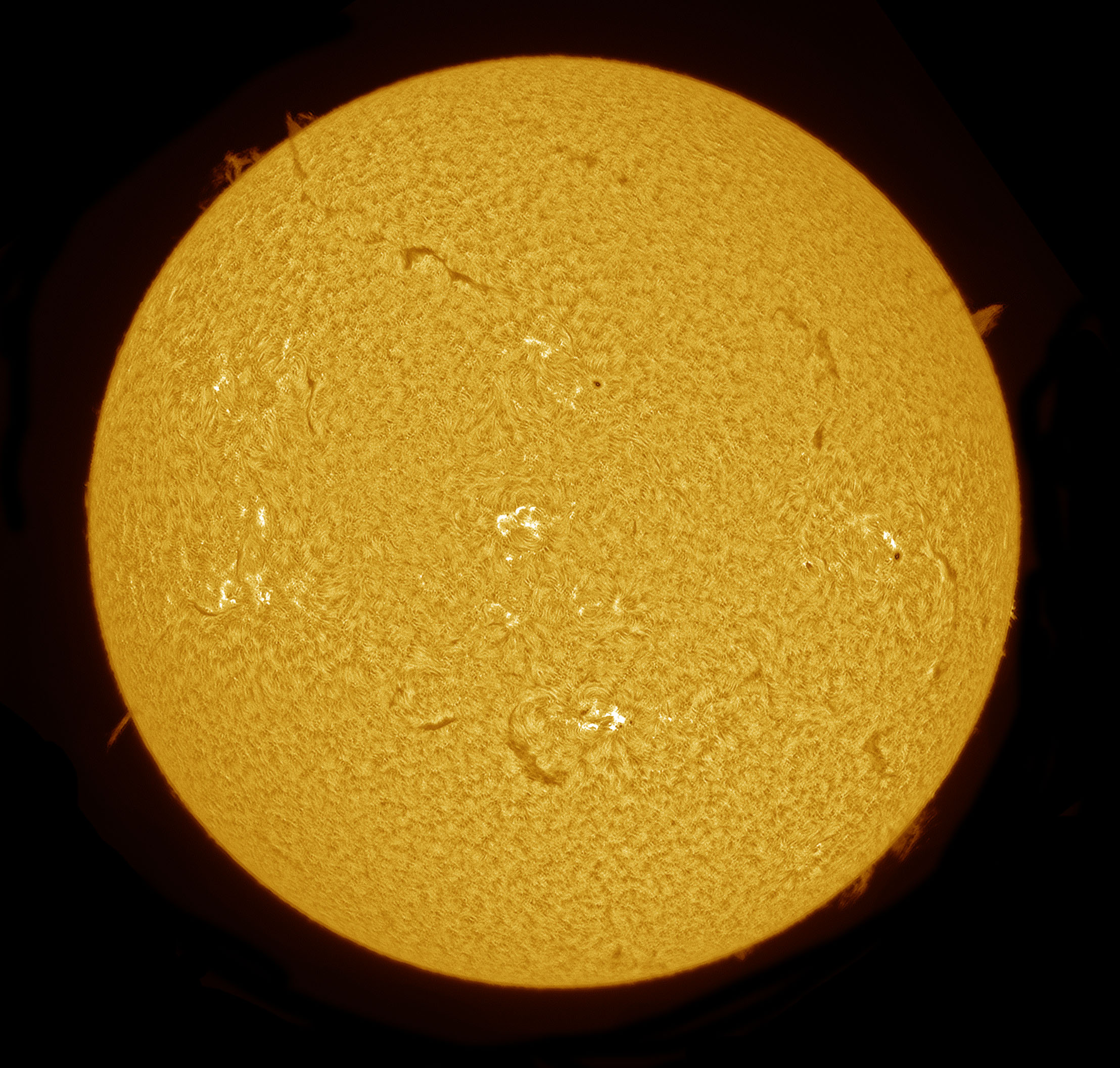 2025-07-03-1346_4-U-L-Sun_Halpha.jpg