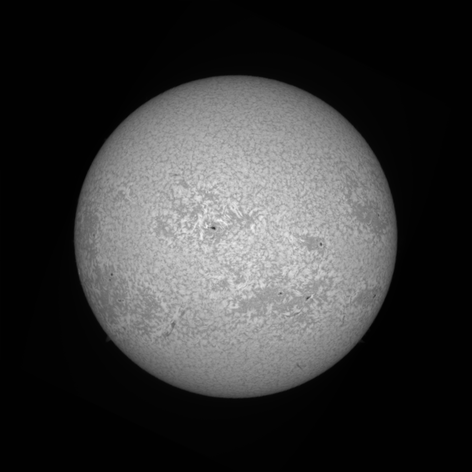2025-09-22-1032_8-Sun-Hgamma_20250922_disk_0_00_pipp_lapl2_ap426_reg2.jpg