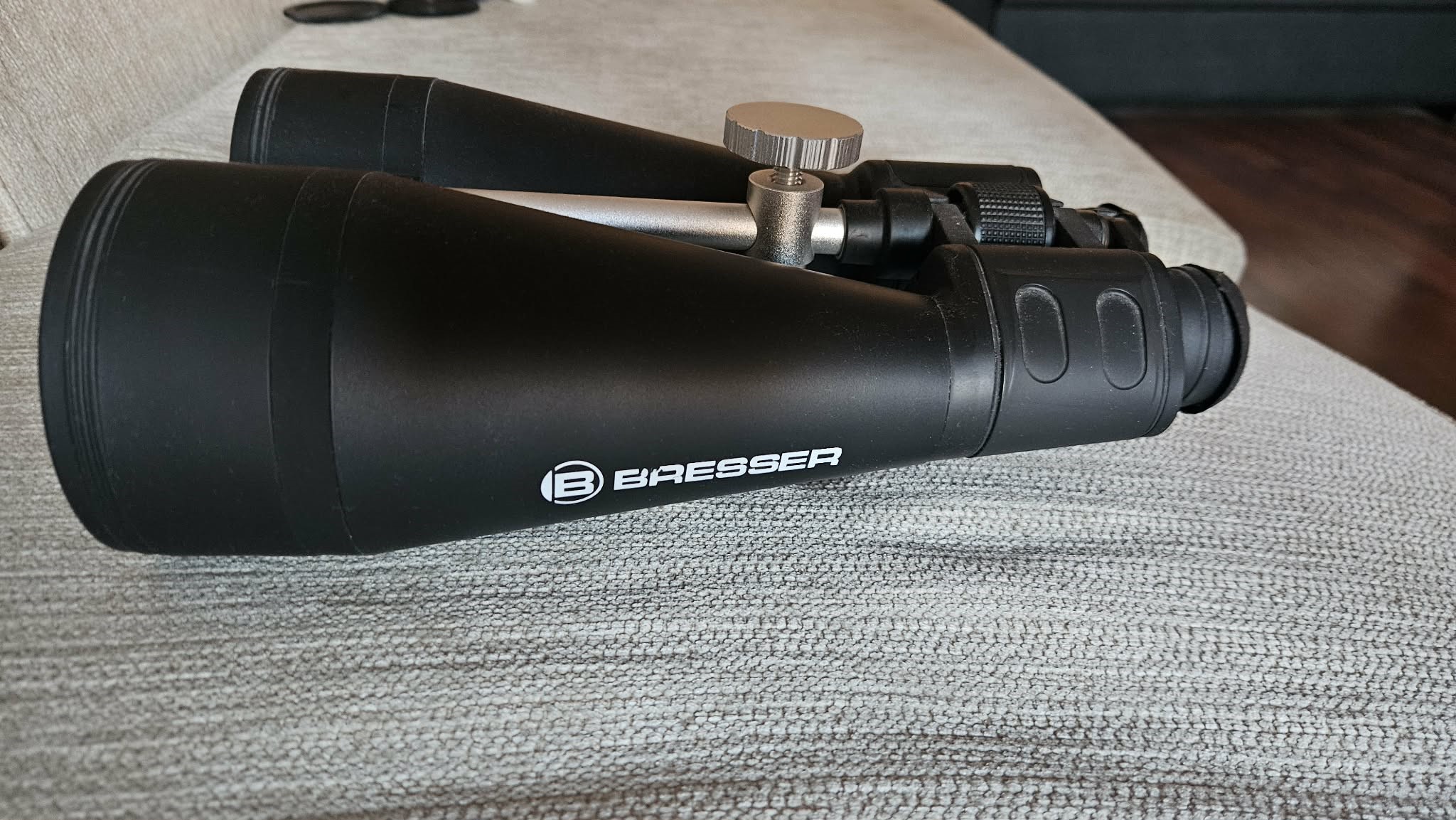 binoclu bresser 20x80 1.jpg