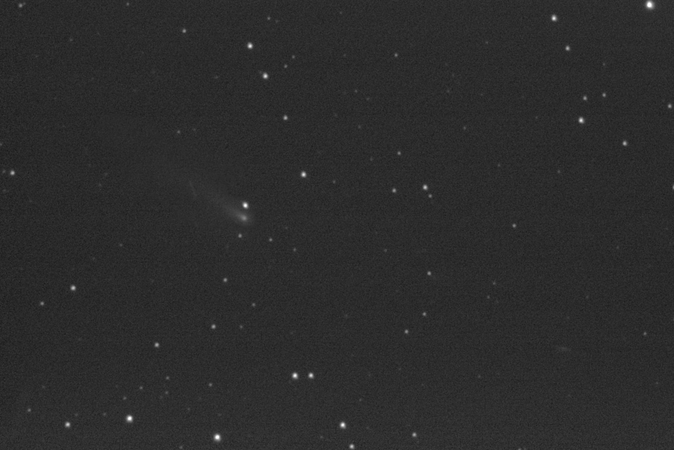 C2025_K1(ATLAS)_103x2s_Stars-comet-stacking.jpg