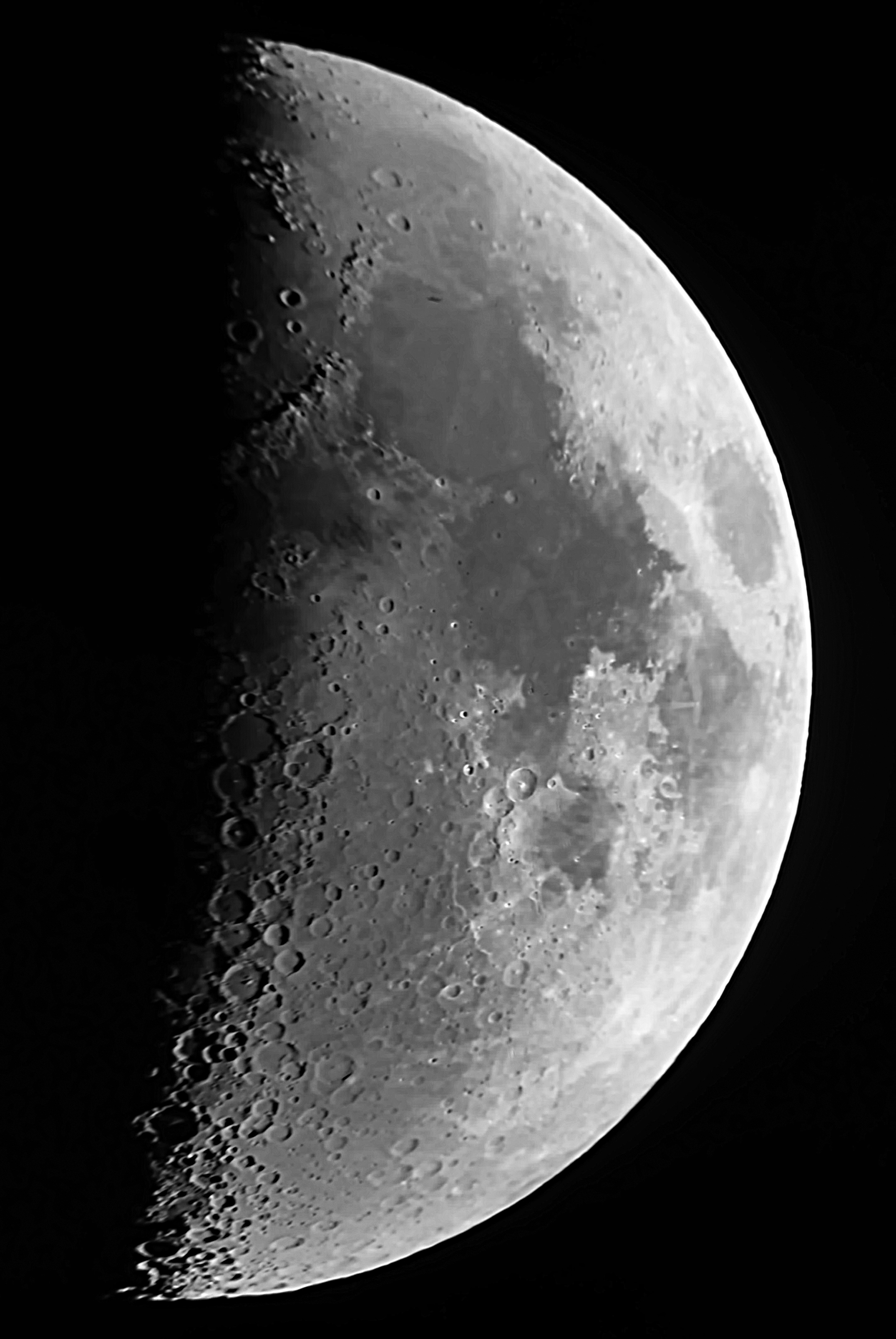 Luna30042.jpg