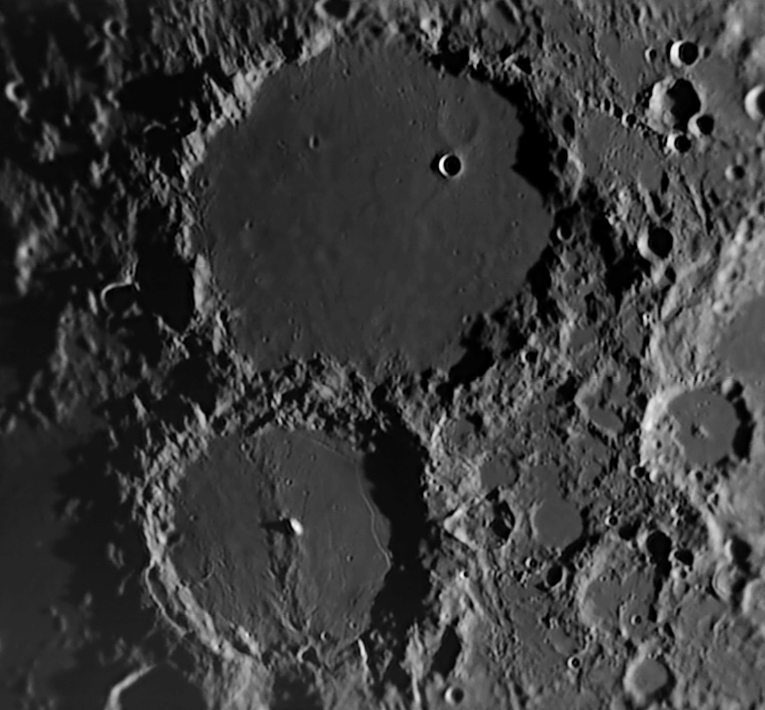 luna_20120726_barlow2_rolling2.jpg