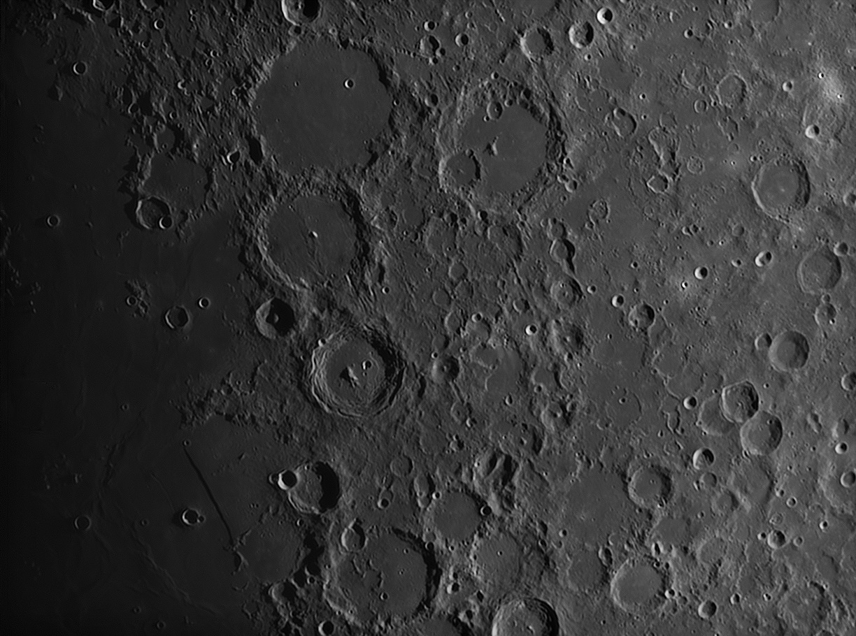 moon1.jpg