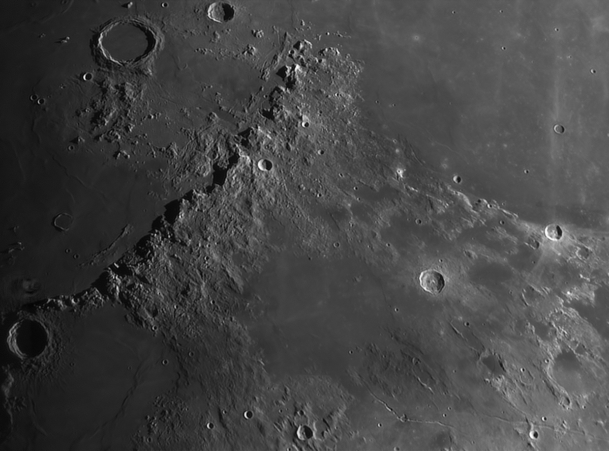 moon2.jpg