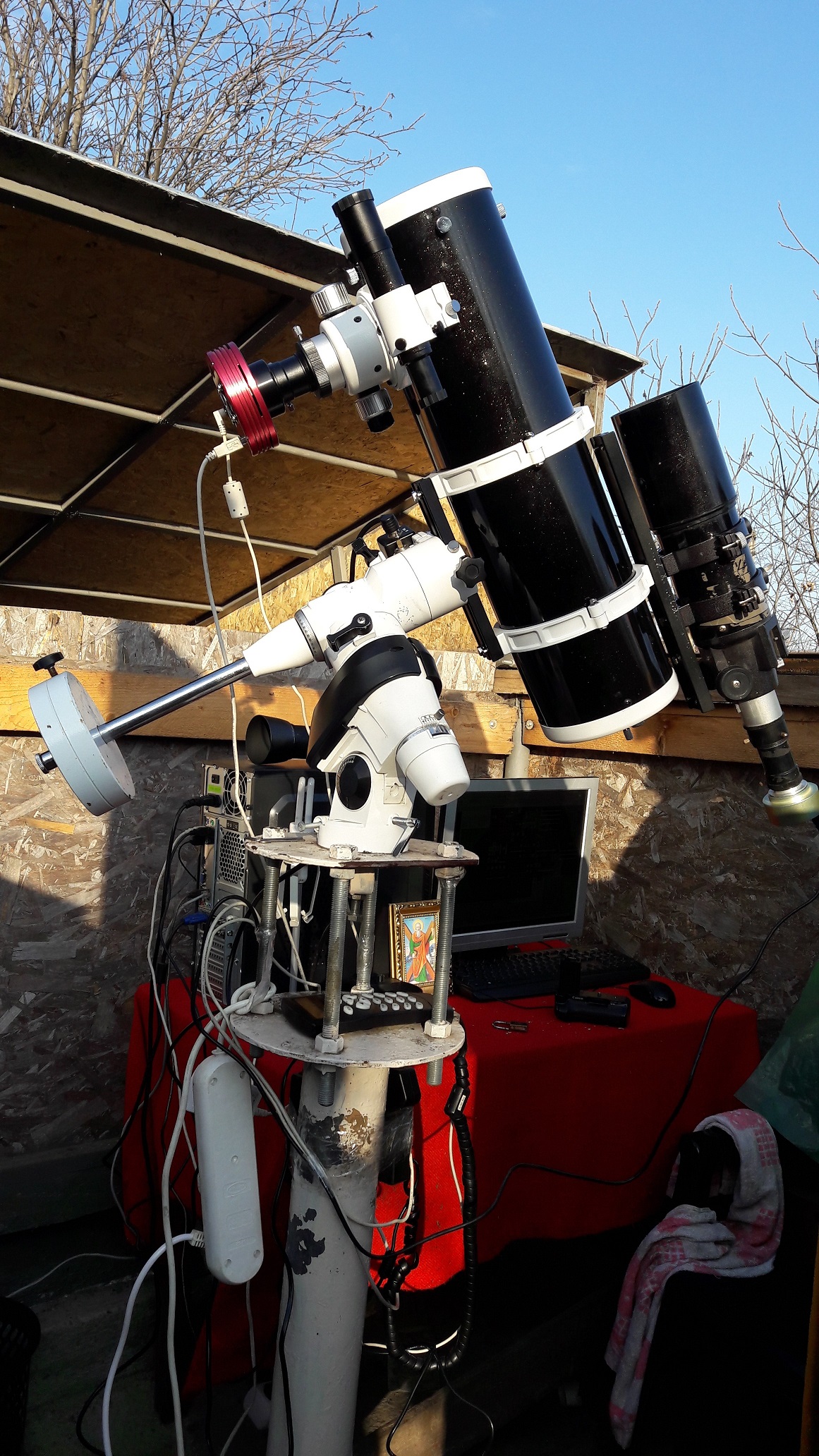 Observatorul astronomic Schela.jpg