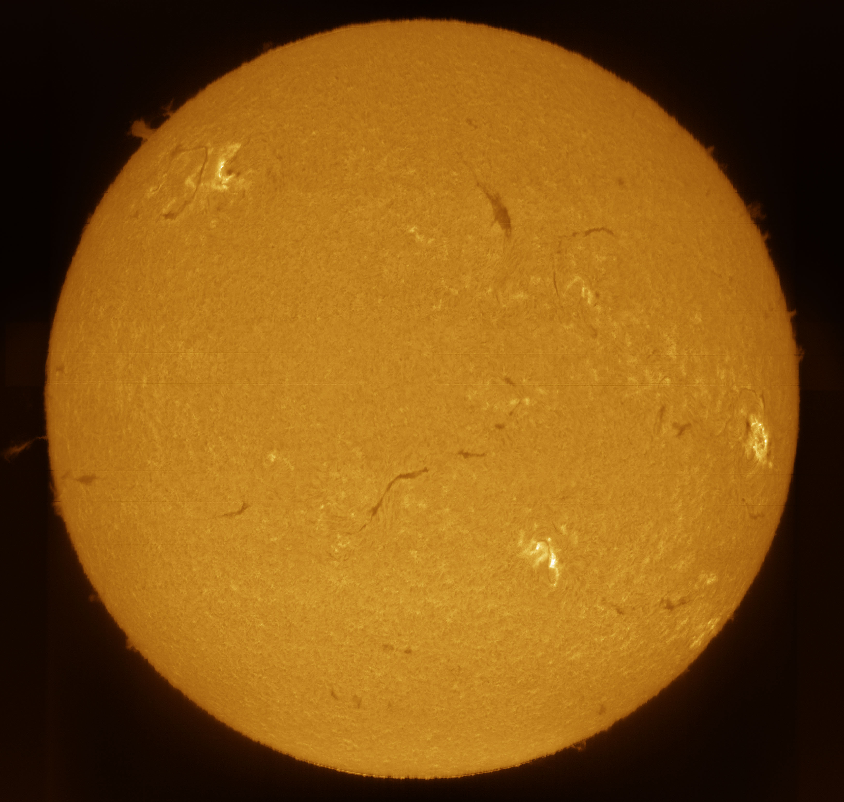 Sun_H-alpha_mosaic_SHG80mm_ASI178MM_11-05-2026-color.jpg
