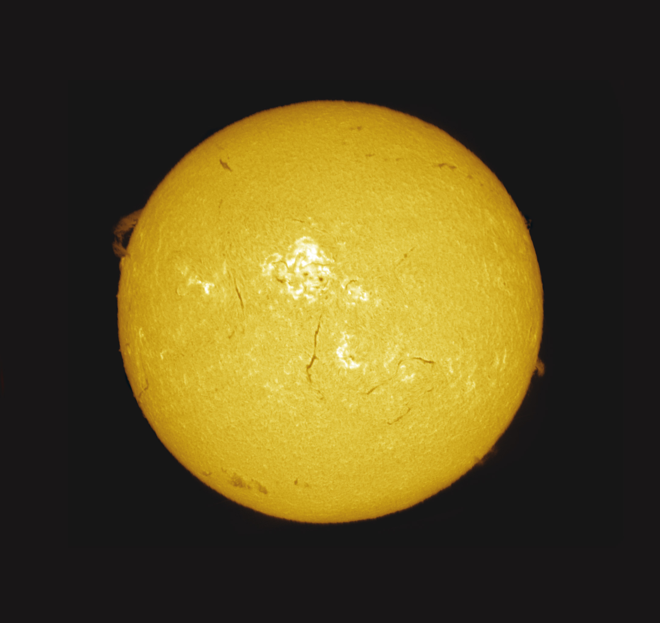 Sun_h-alpha_SHG60mm_31-05-2025-color.jpg