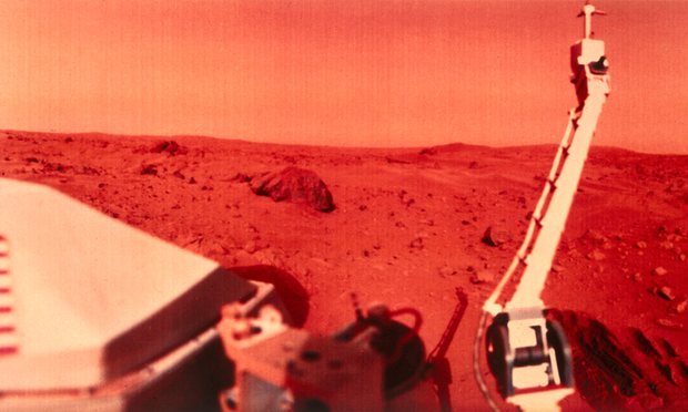 Viking1- Mars surface.jpg